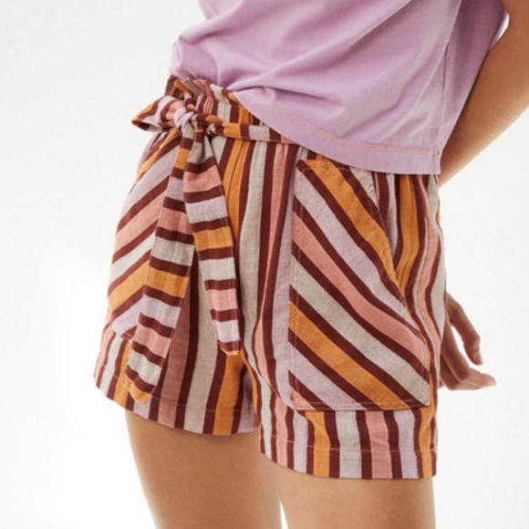 Anthropologie Pants - ANTHROPOLOGIE Belted Stripe Shorts Size L Petite